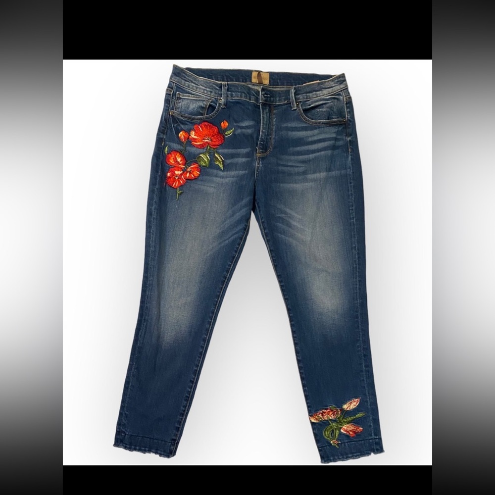DRIFTWOOD Jackie embroidered jeans. Size 32​